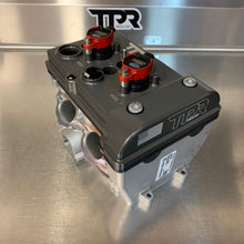 Load image into Gallery viewer, TPR016 - HARD CLEAR Billet Valve Cover W/Oilers - Turbo R / Pro XP